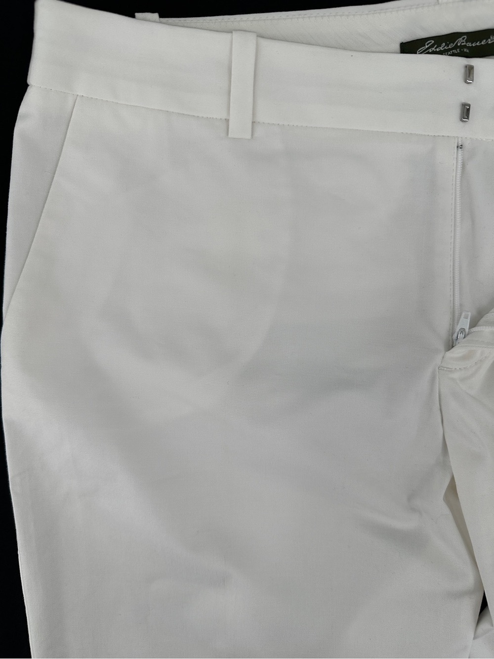 Eddie Bauer White Bermuda Shorts Women’s Size 10 NWT